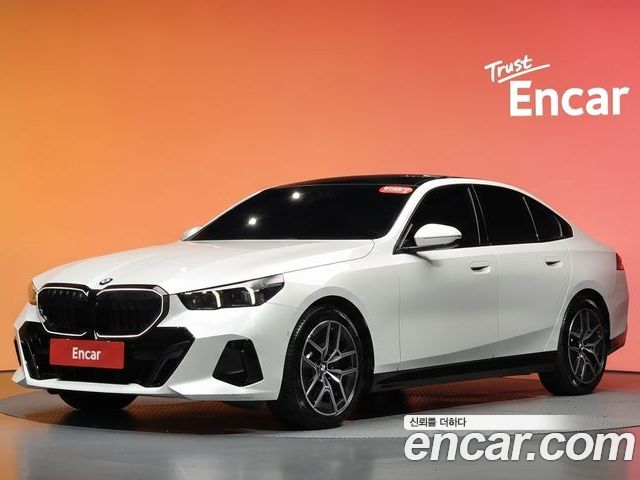 BMW 5-Series 2025
