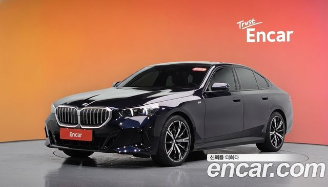 BMW 5-Series 2024