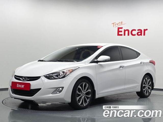 Hyundai AVANTE 2013