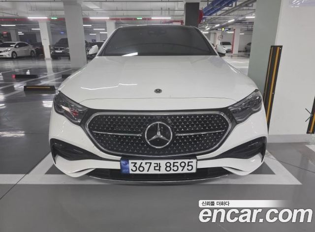 Mercedes-Benz E-Class 2024