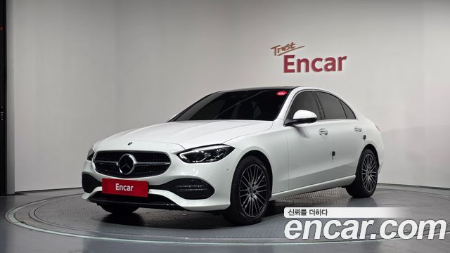 Mercedes-Benz C-Class 2025