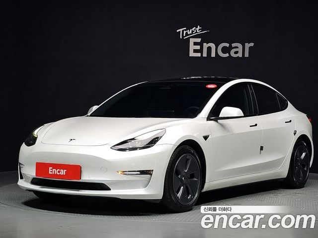 Tesla Model 3 2022