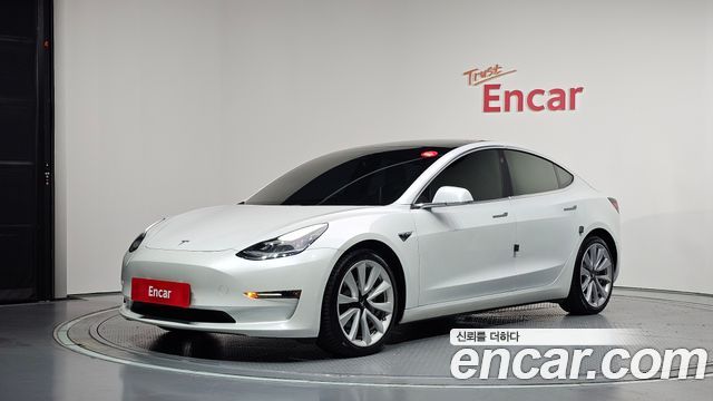 Tesla Model 3 2020