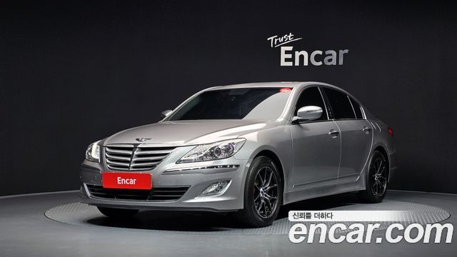 Hyundai Genesis 2012