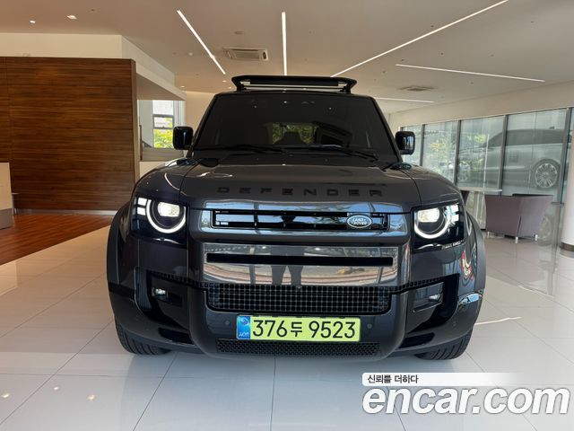 Land Rover Defender 2026