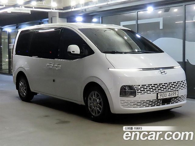 Hyundai Staria 2021