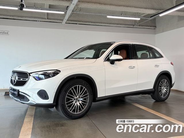 Mercedes-Benz GLC-Class 2025