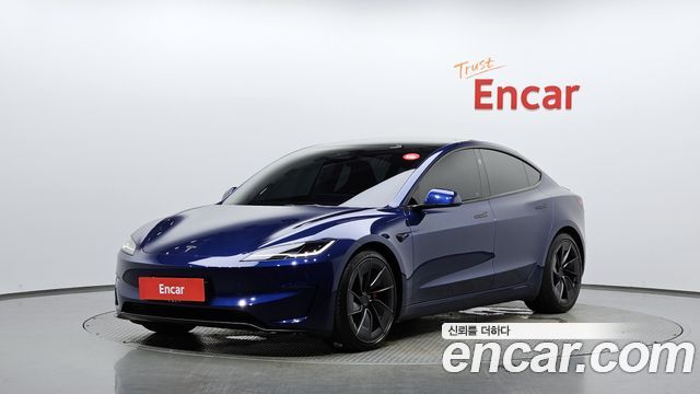 Tesla Model 3 2024