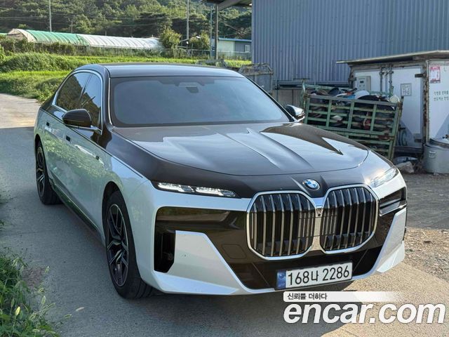 BMW 7-Series 2022
