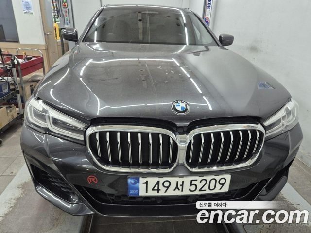 BMW 5-Series 2022