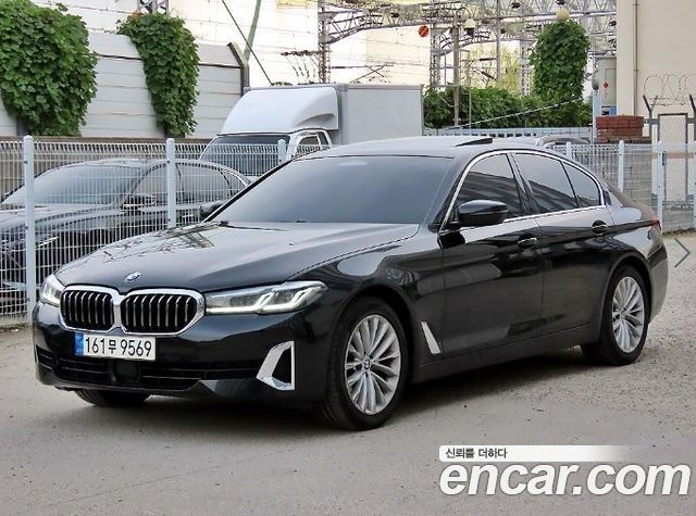 BMW 5-Series 2021