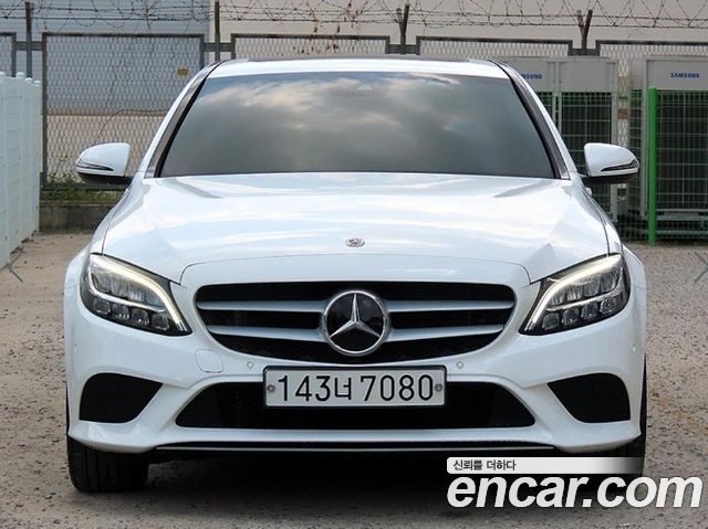 Mercedes-Benz C-Class 2020