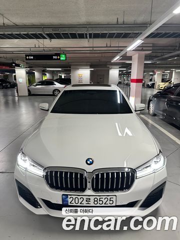 BMW 5-Series 2023