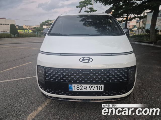 Hyundai Staria 2025