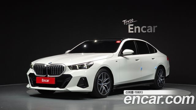 BMW 5-Series 2024