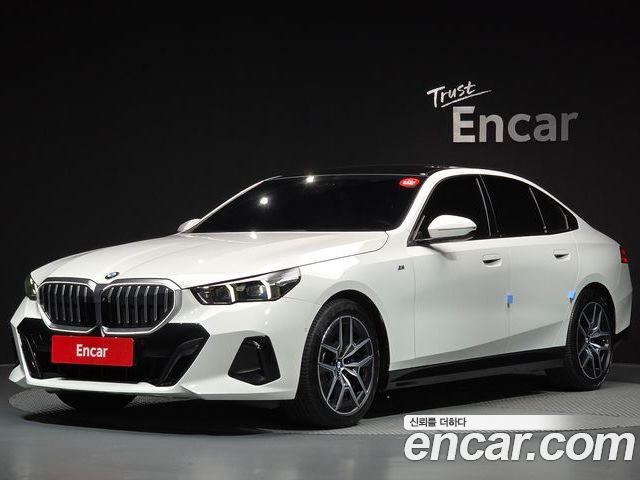 BMW 5-Series 2024