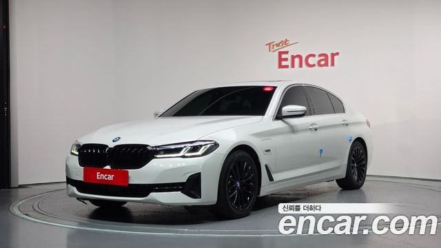 BMW 5-Series 2022