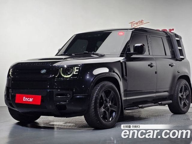 Land Rover Defender 2022