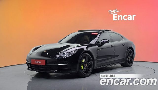 Porsche Panamera 2019