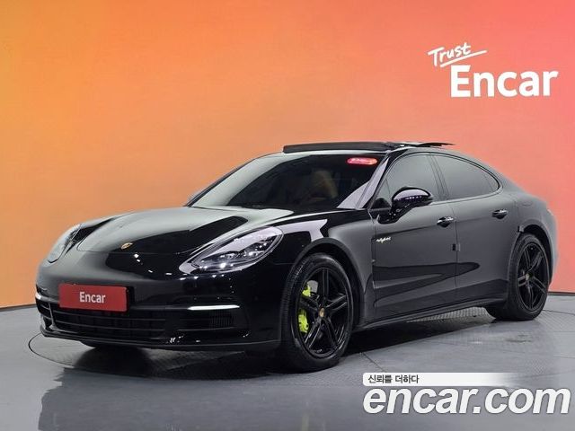 Porsche Panamera 2019
