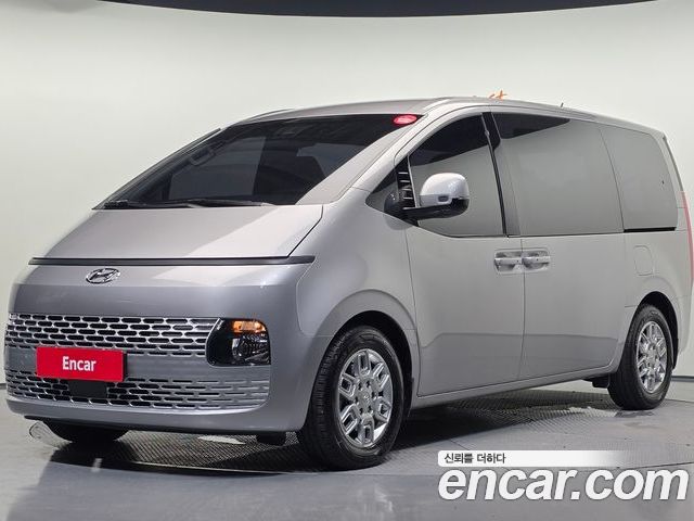 Hyundai Staria 2021