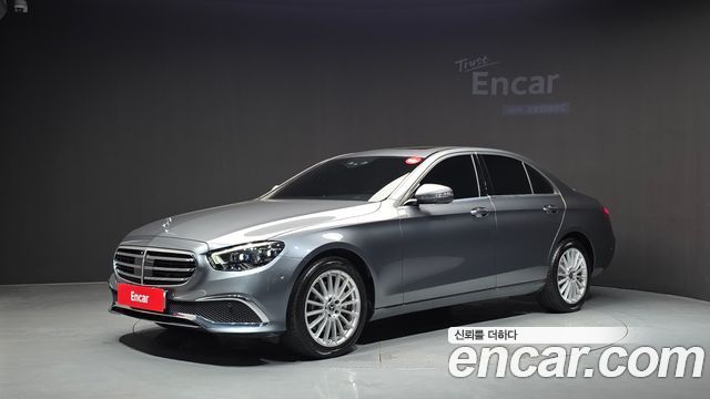 Mercedes-Benz E-Class 2022