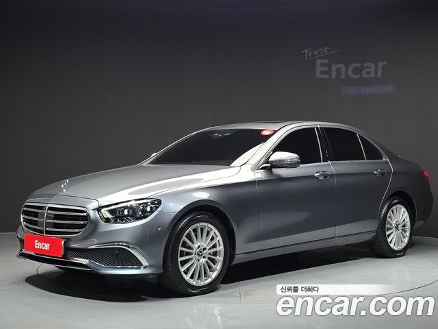 Mercedes-Benz E-Class 2022
