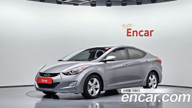 Hyundai AVANTE 2013