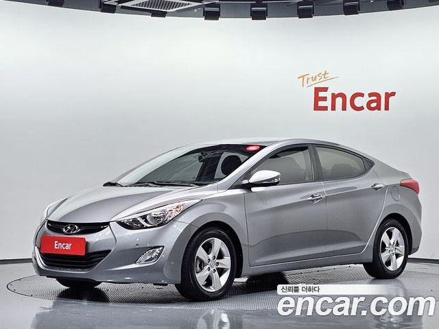 Hyundai AVANTE 2013