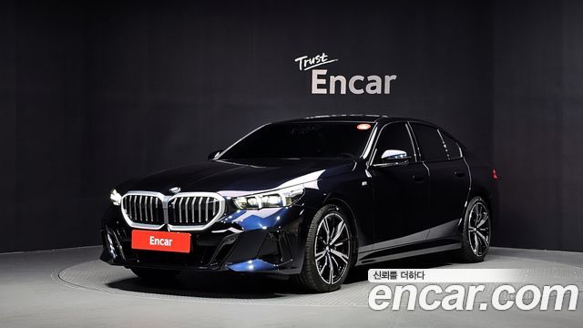 BMW 5-Series 2024