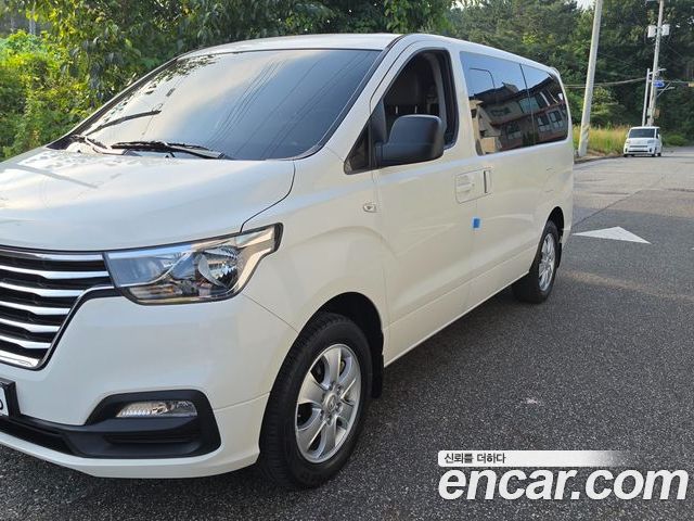 Hyundai Starex 2019
