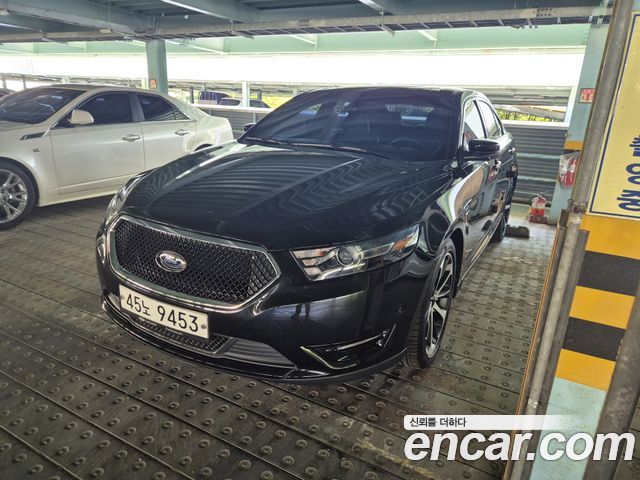 Ford Taurus 2015