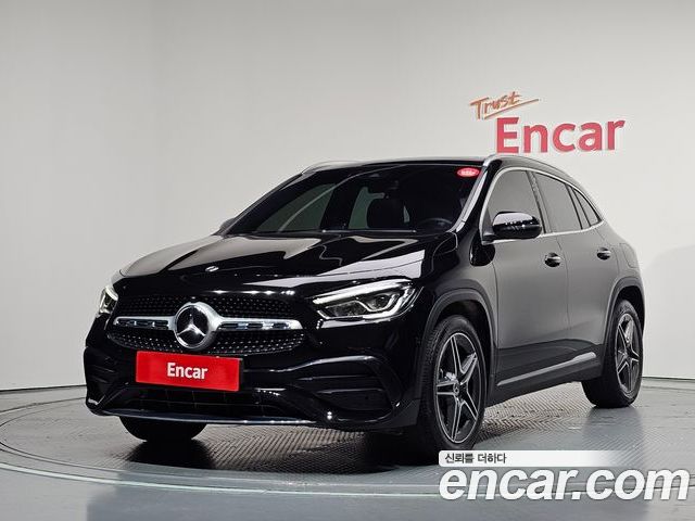 Mercedes-Benz GLA-Class 2020