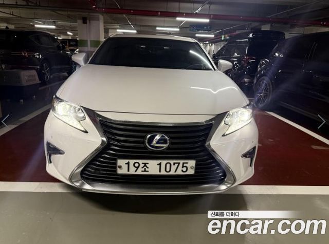 Lexus ES 2018
