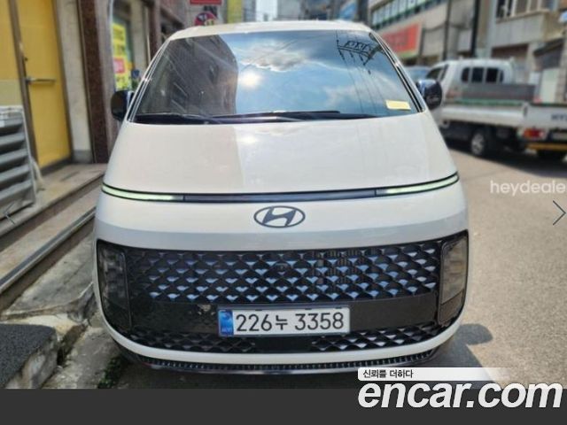 Hyundai Staria 2024
