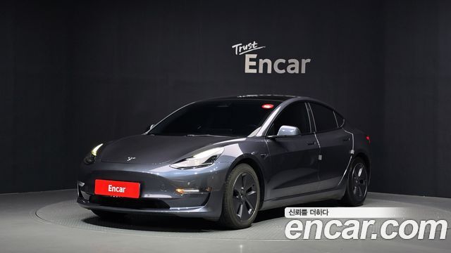 Tesla Model 3 2022
