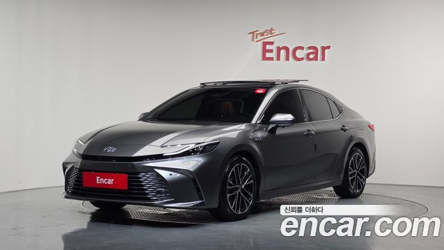 Toyota Camry 2025