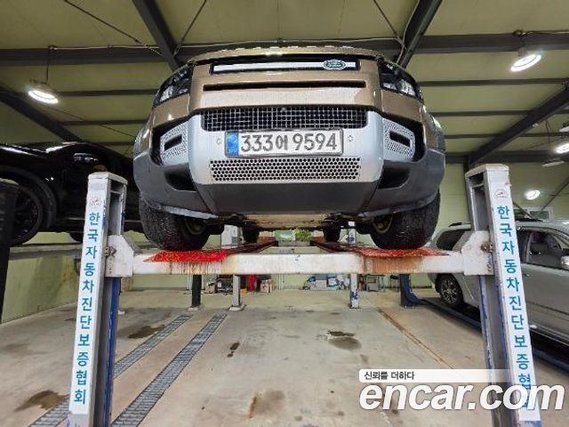 Land Rover Defender 2020