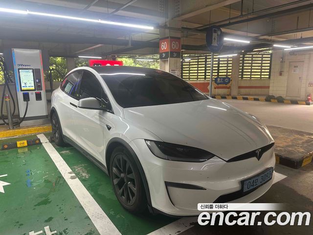 Tesla Model X 2024