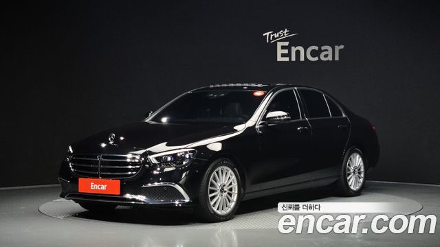 Mercedes-Benz E-Class 2022