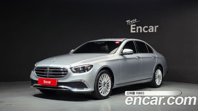 Mercedes-Benz E-Class 2022