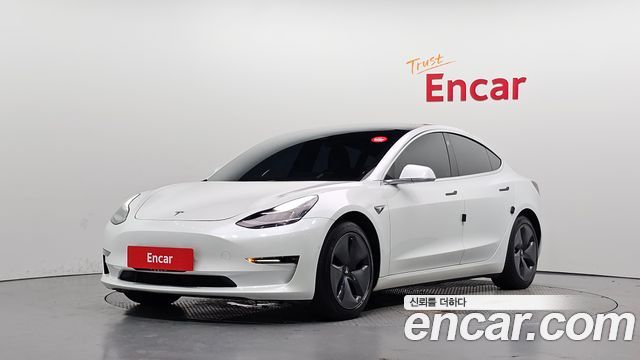 Tesla Model 3 2020