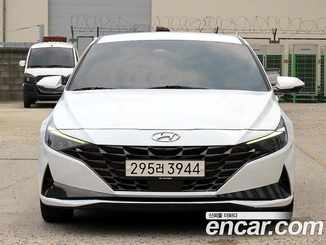Hyundai AVANTE 2022
