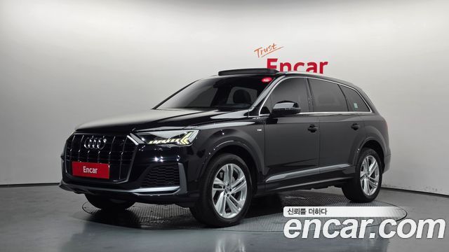Audi Q7 2021
