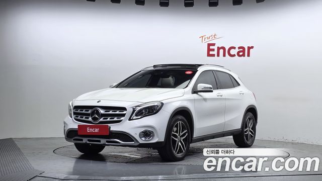 Mercedes-Benz GLA-Class 2019