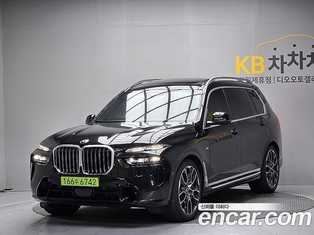 BMW X7 2025