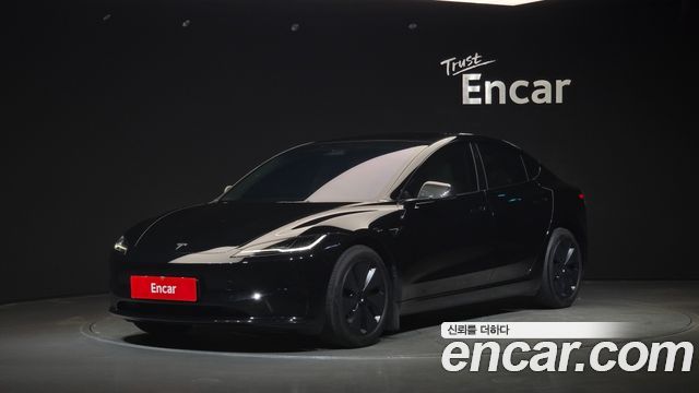 Tesla Model 3 2024