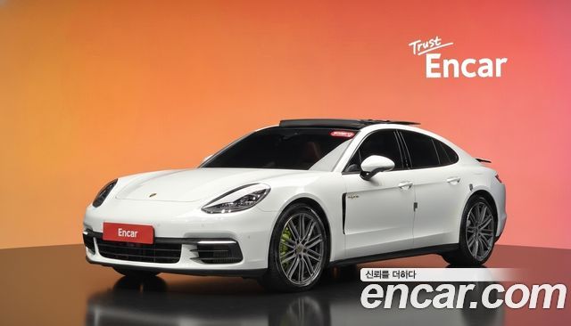 Porsche Panamera 2020
