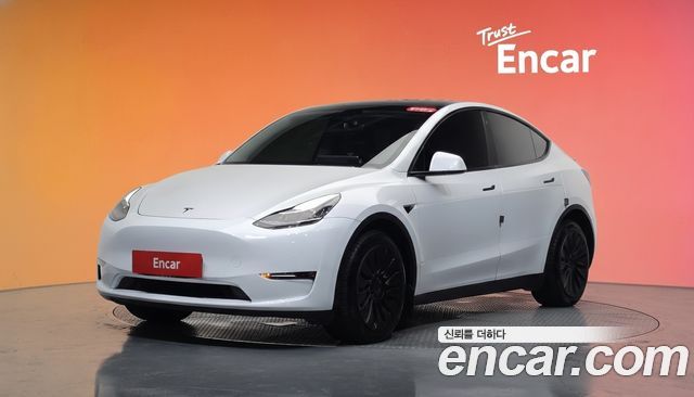 Tesla Model Y 2022