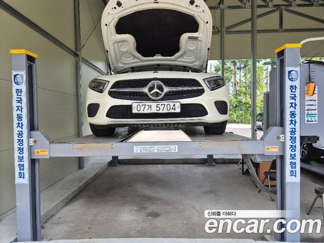Mercedes-Benz CLS-Class 2019